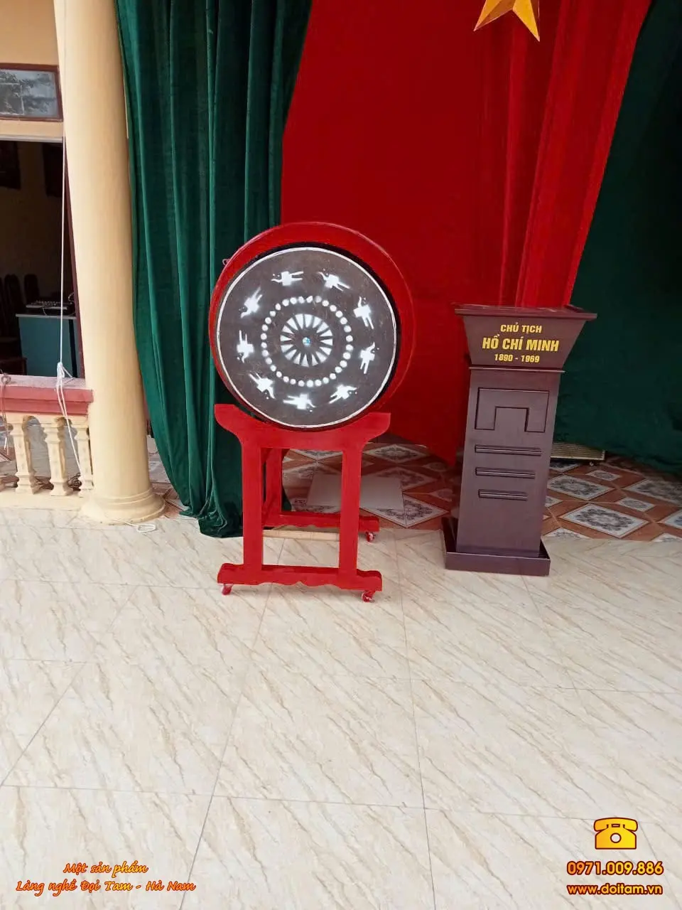 Tiếng trống trường học trong lễ khai giảng